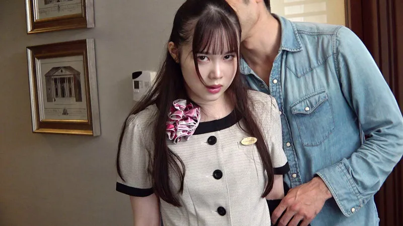 Em lễ tân khách sạn dễ thương và những kẻ biến thái